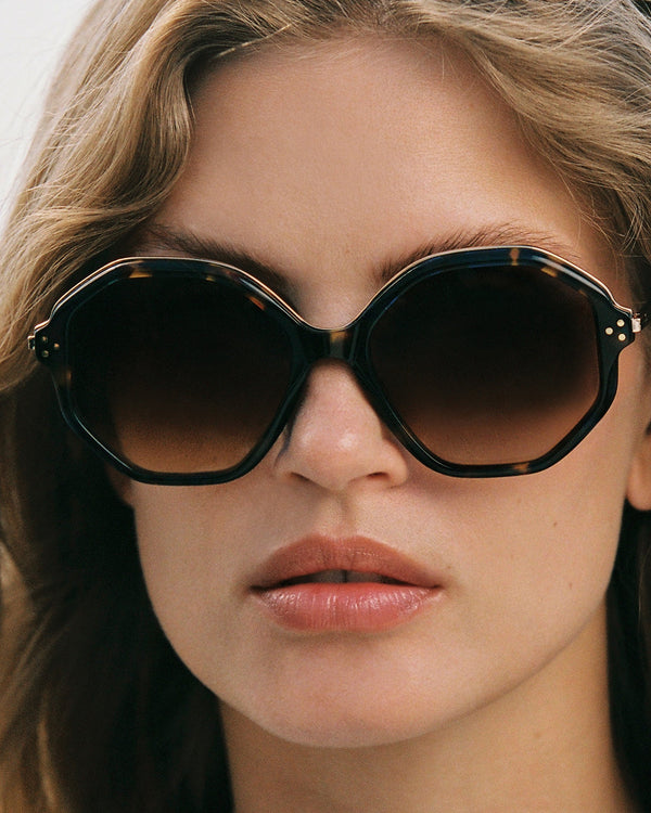 Femme Hexagonal Solaires